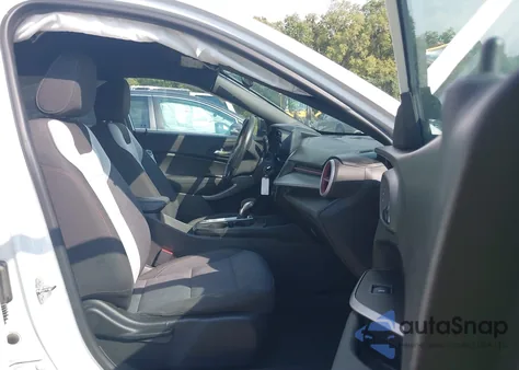 2024 Chevrolet Trax Fwd 1Rs from USA, damaged, VIN KL77LGE2XRC084541